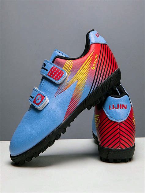 Voetbalschoenen voor kids Maat 29 .